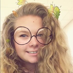 Meet your Posher, Amber